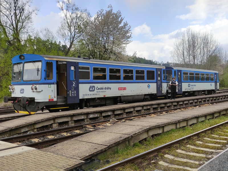 810 621-3