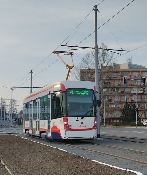 125