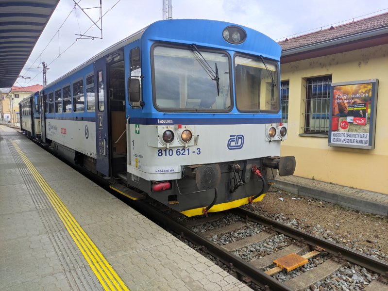 810 621-3