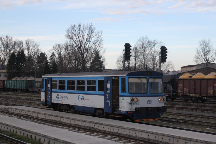 810 070-3