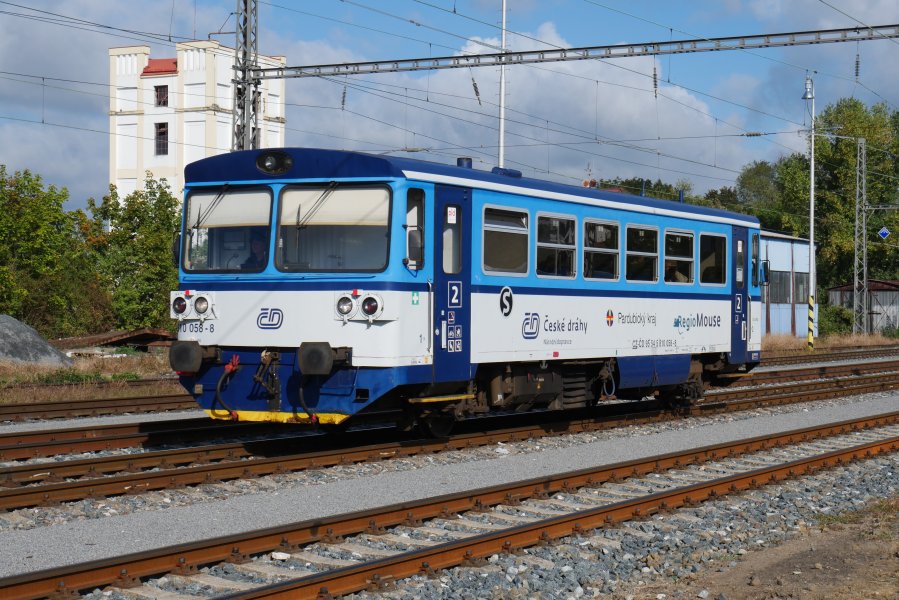 810 058-8