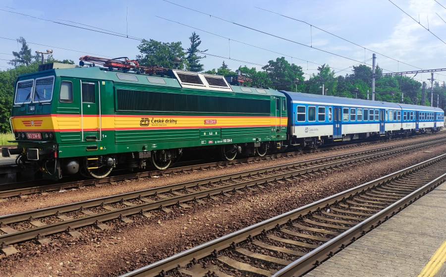 163 234-8