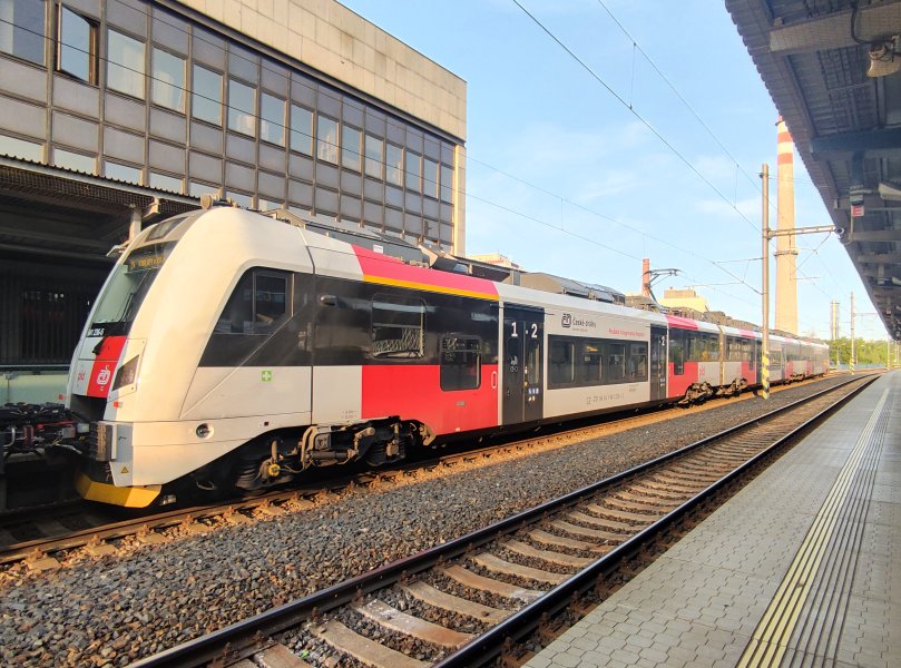 641 236-5