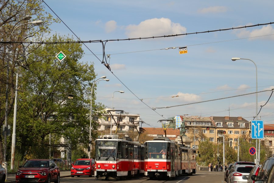 1205 & 1206 a 1207 & 1208