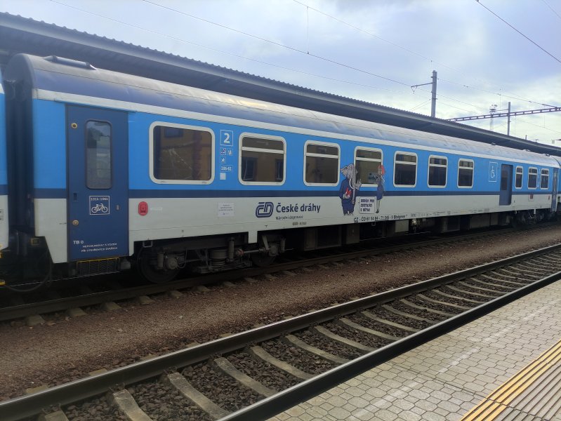 84-71 045-9