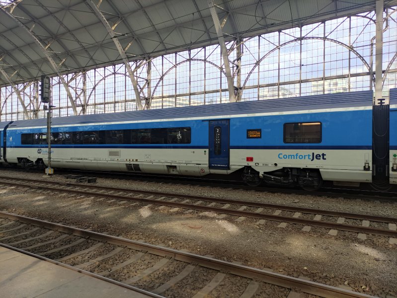 84-90 009-8
