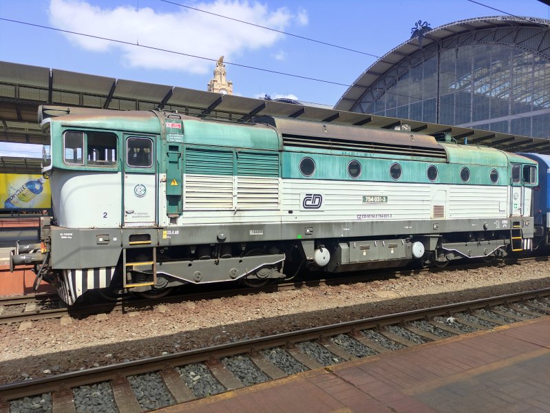 754 031-3