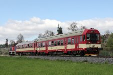 843 027-4