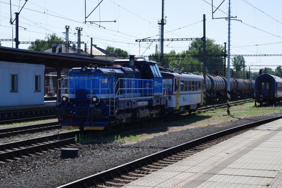 743 212-3