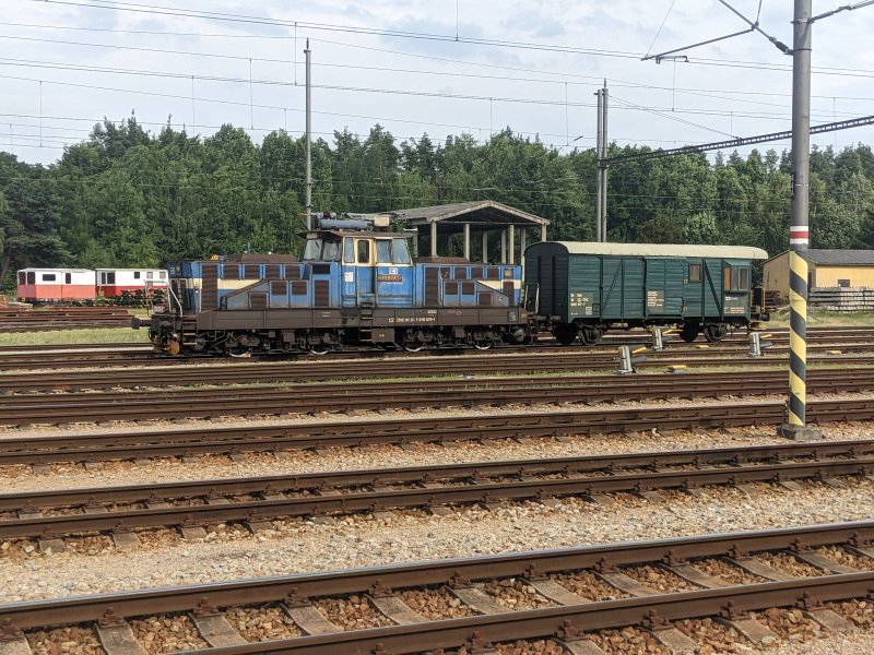 210 074-1