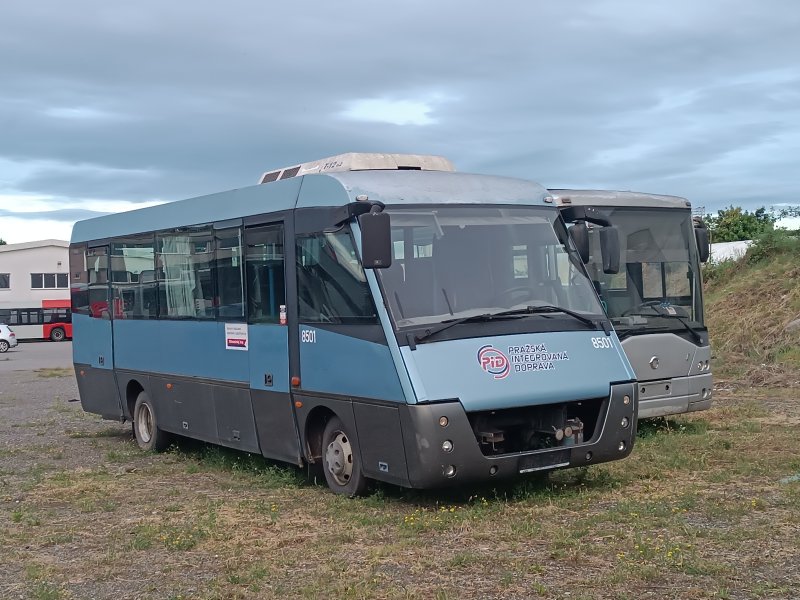 8501