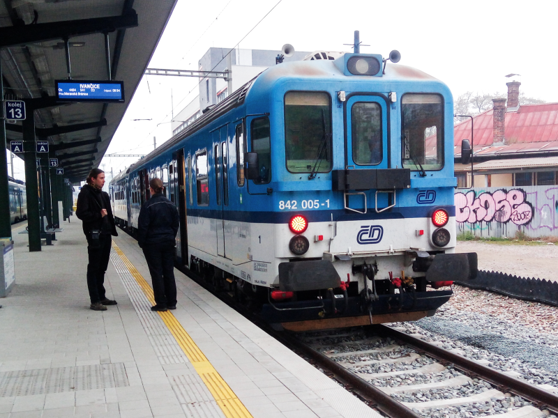 842 005-1