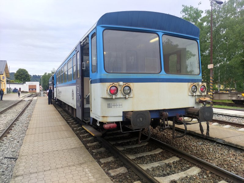 93-29 047-0