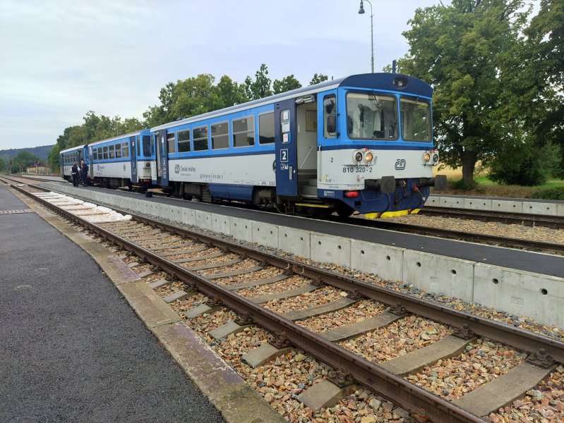 810 320-2