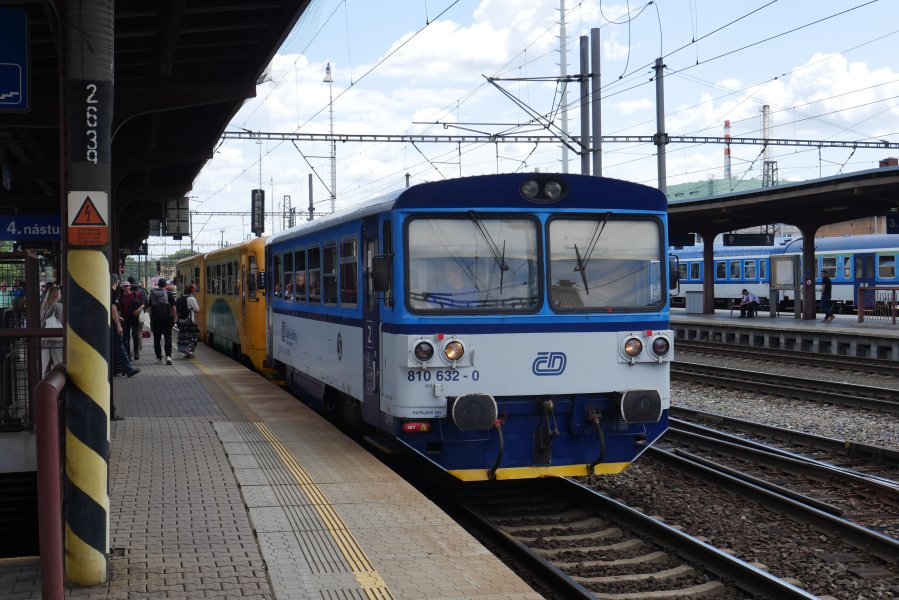 810 632-0