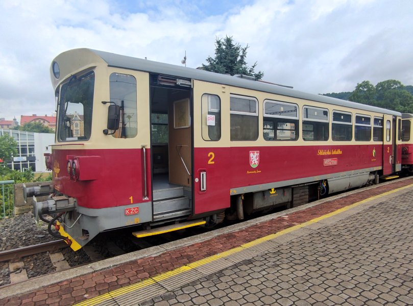 810 060-4