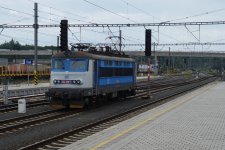 242 246-7