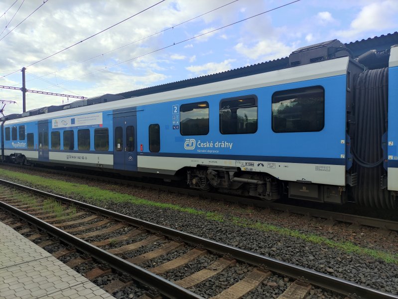 642 102-8