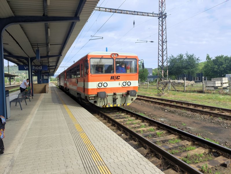 811 008-6