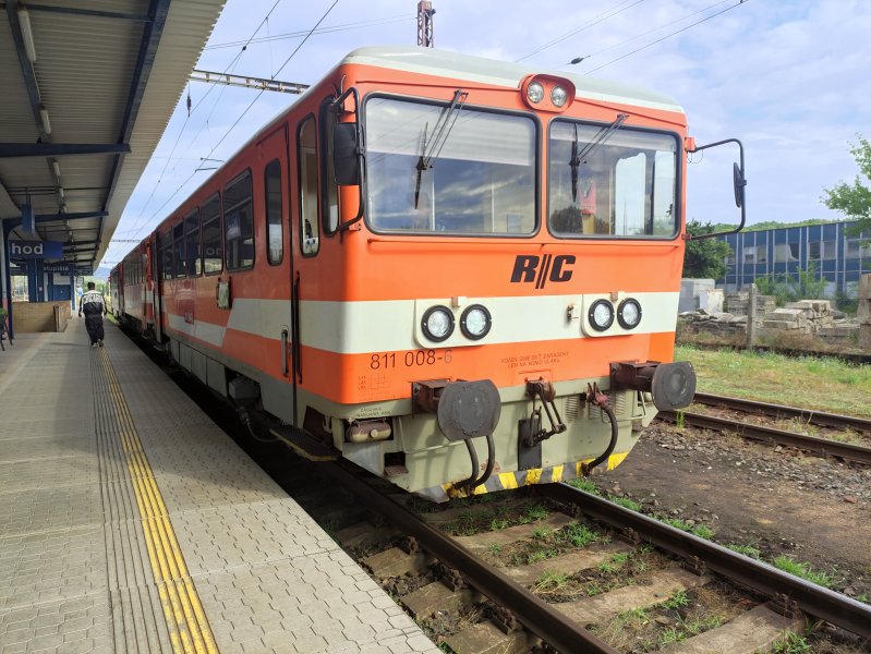 811 008-6