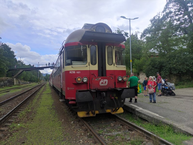 854 021-3