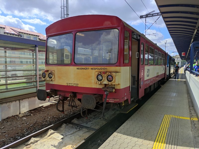 93-29 041-3