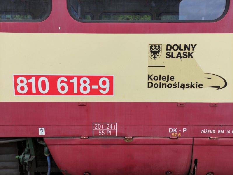 810 618-9