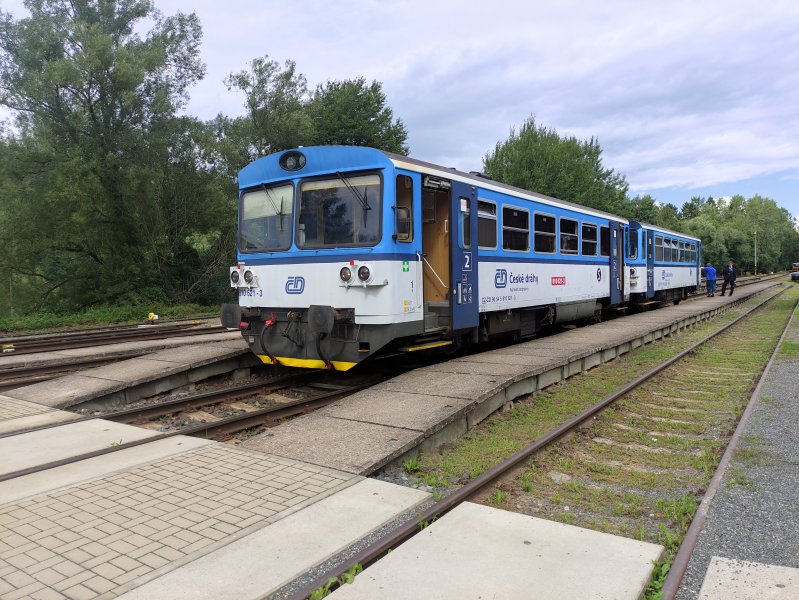810 621-3