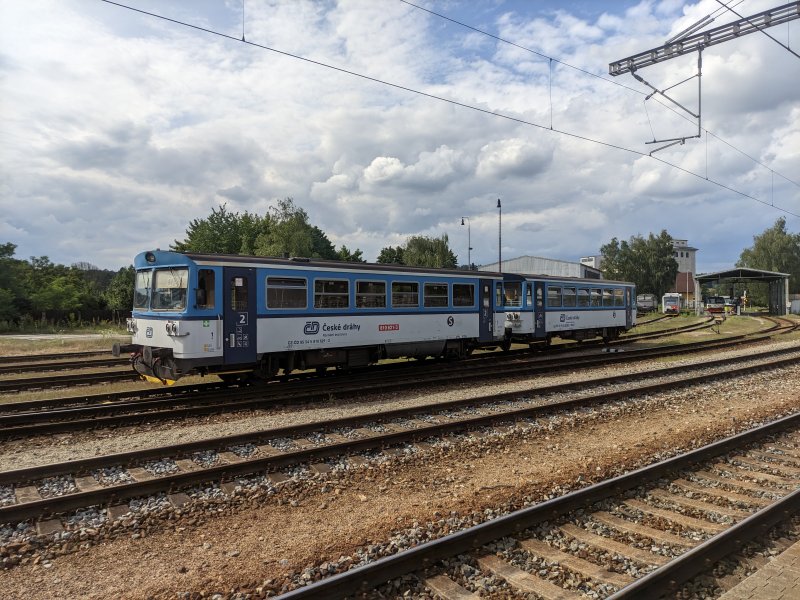 810 621-3