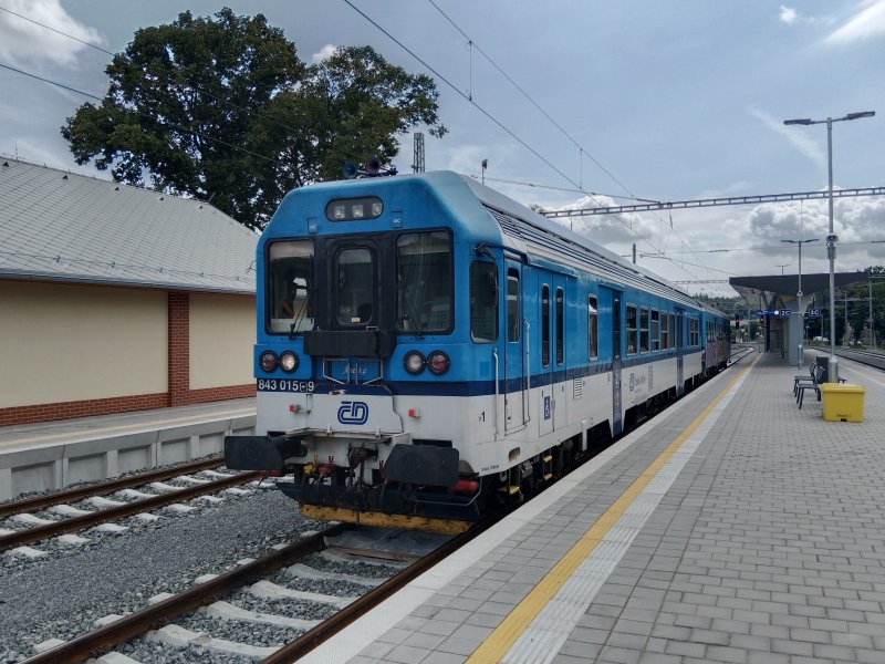 843 015-9