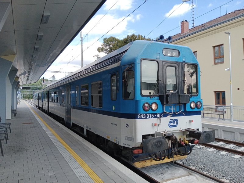 843 015-9