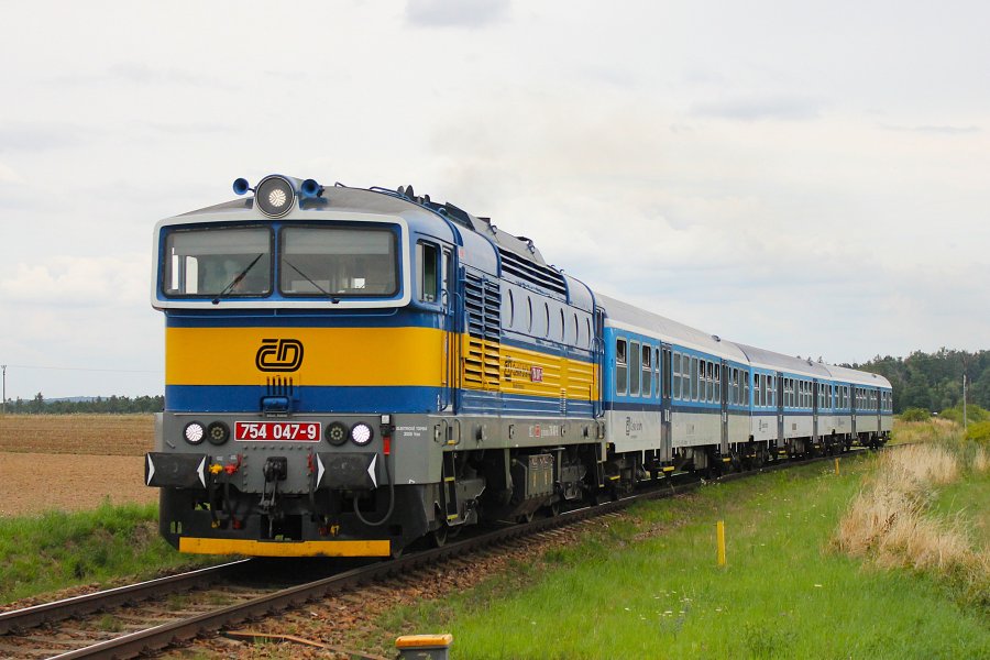 754 047-9