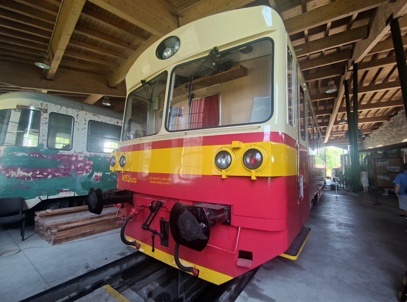 810 453-5