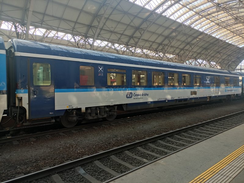 88-90 215-8