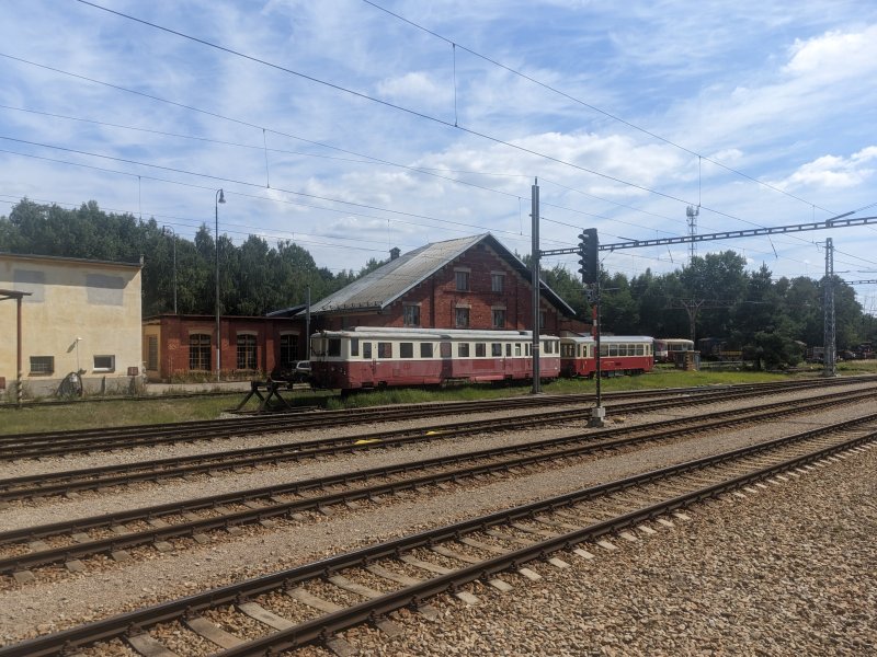 830 045-1