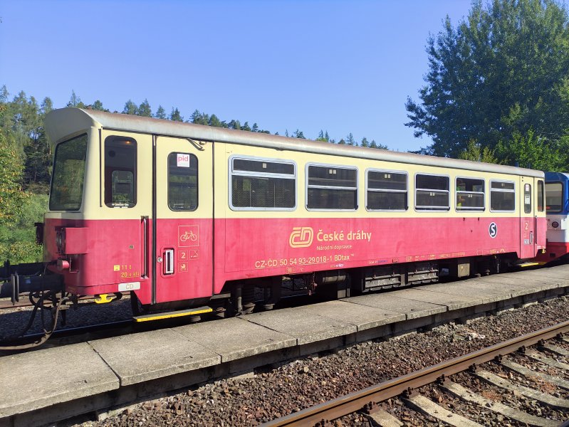 93-29 018-1