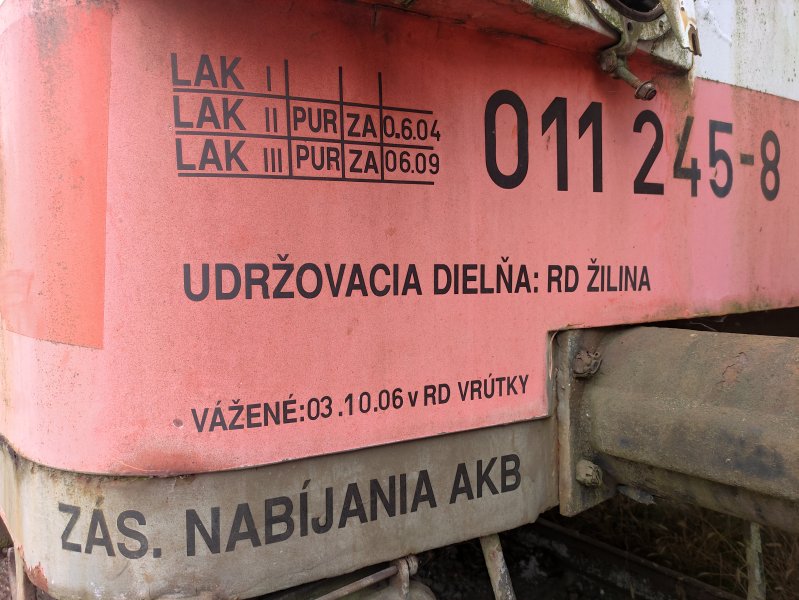 011 245-8
