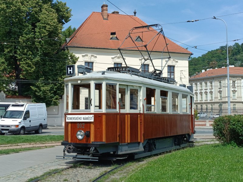 107
