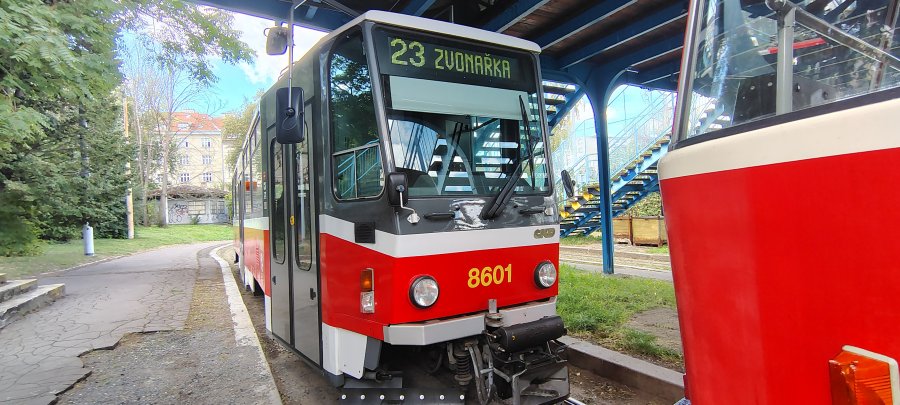 8601