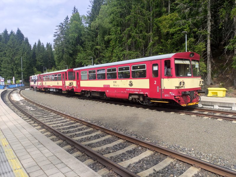 810 157-8