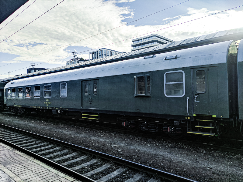 82-40 328-2