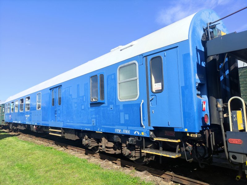99-40 033-7