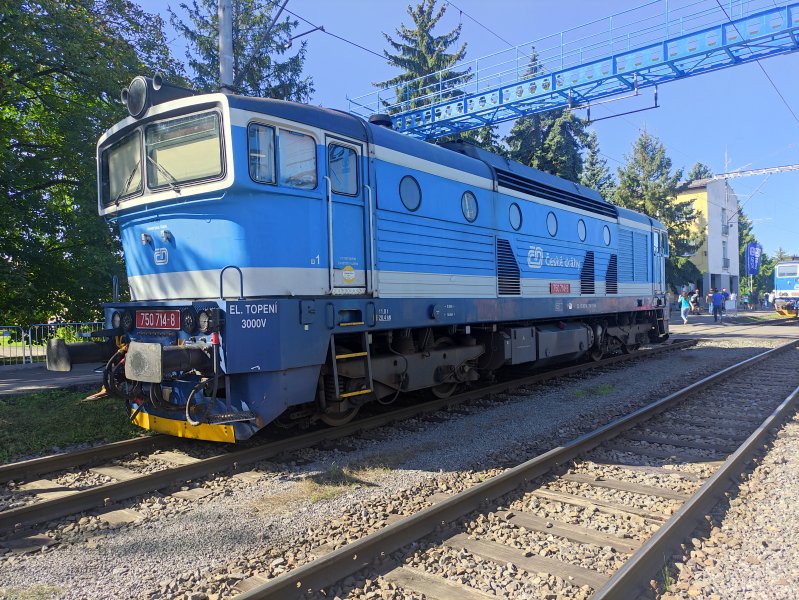 750 714-8
