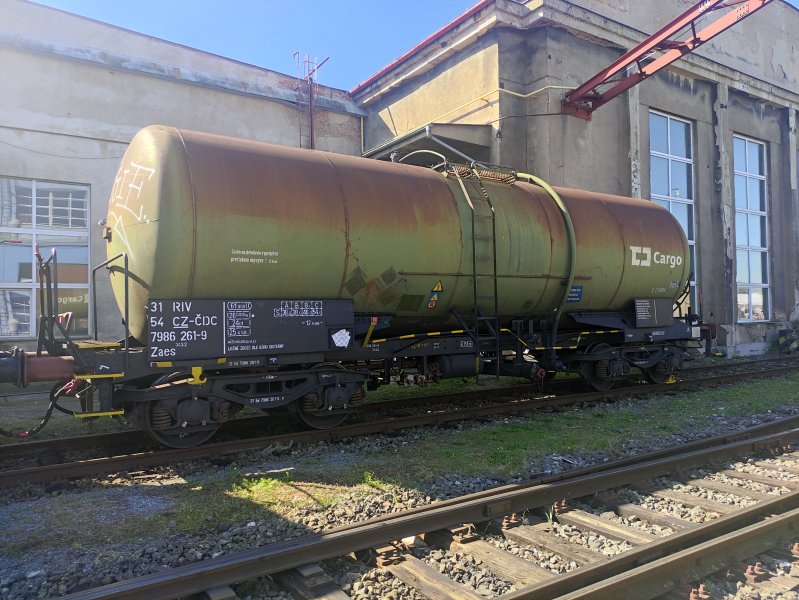 7986 261-9