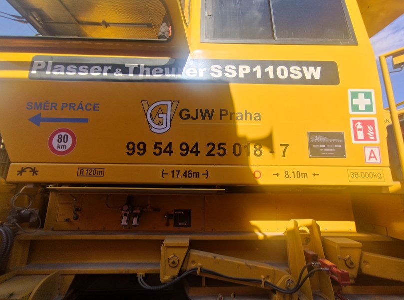 9425 018-7