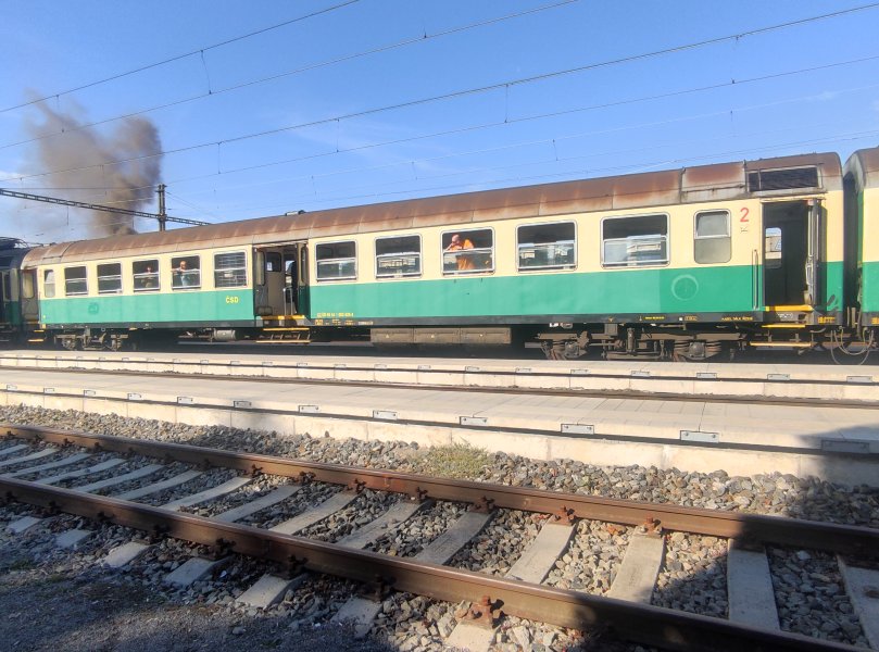 063 420-4