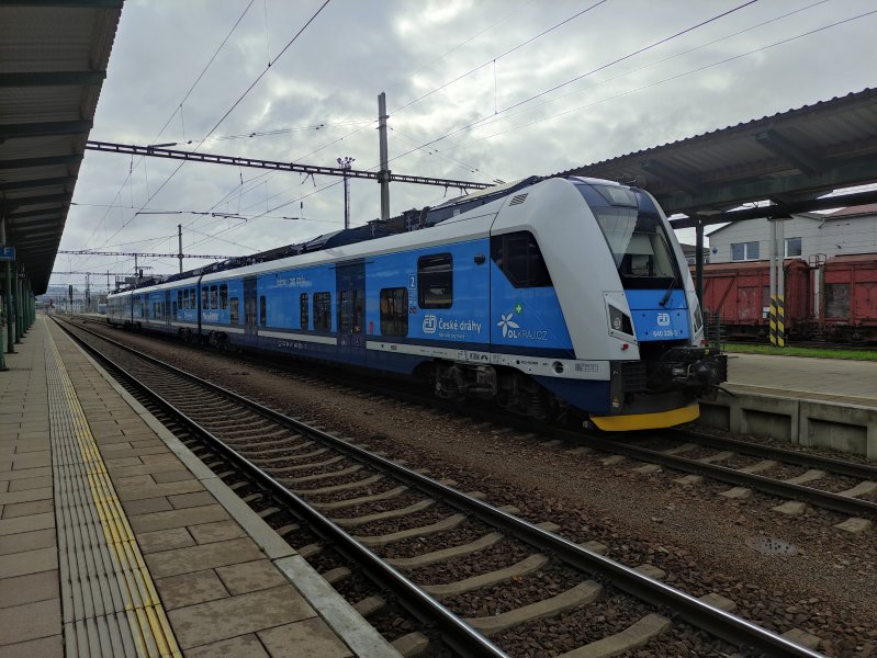 640 228-3