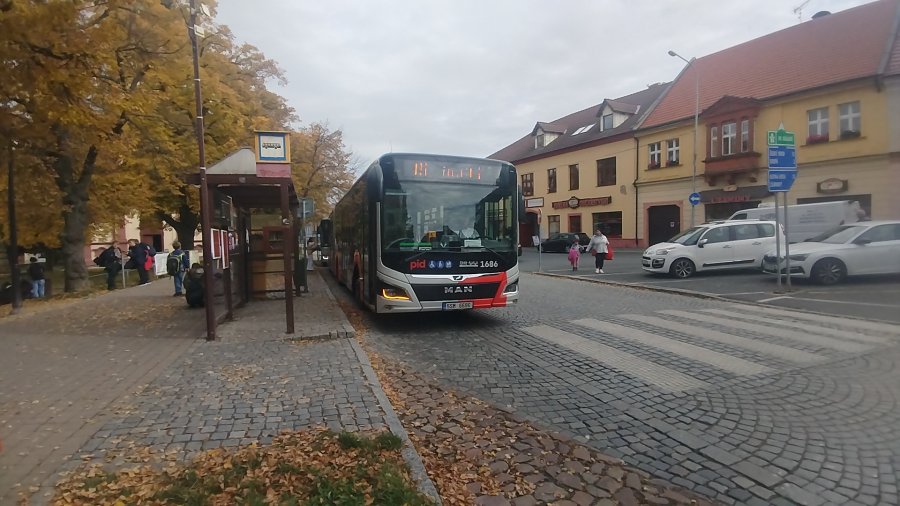 1686
