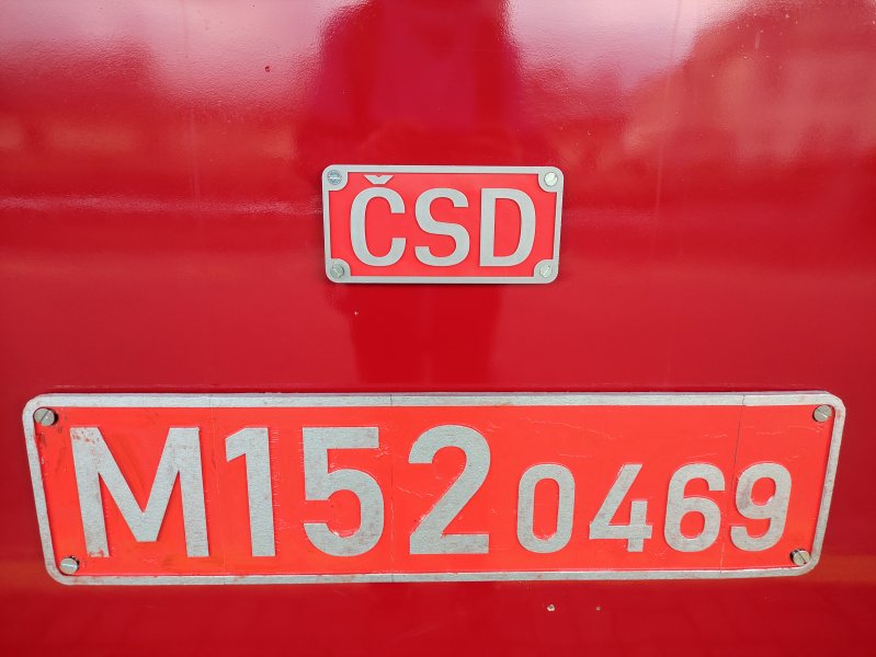 810 469-7