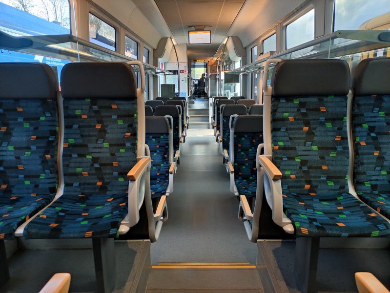 642 842-8
